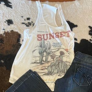 Sunset “vintage” tank